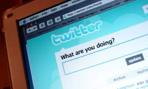 Jak napisać do kogoś na Twitterze, by nie popełnić błędów?