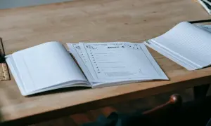 Wiersz na 18 urodziny: Jak uczcić wkroczenie w dorosłość?