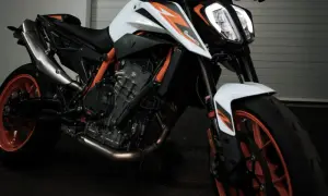 Wymiana oleju w motocyklu co 2 lata – czy to bezpieczne dla silnika?