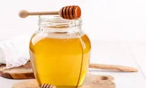 Na co szkodzi miód? Odkryj ukryte zagrożenia dla zdrowia