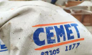 Ceny cementu 2025: Ile naprawdę kosztuje worek i gdzie kupić najtaniej?