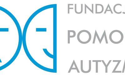 Logo Fundacji Pomoc Autyzm: dwie stylizowane głowy, tekst "FUNDACJA POMOC AUTYZM".