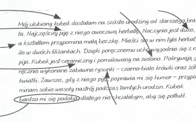Opis siebie klasa 4: mój ulubiony zielony kubek z krówkami i kwiatkami, przypomina beczkę, idealny na herbatę.