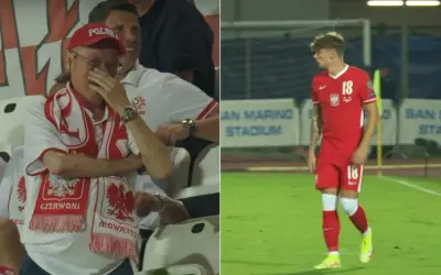 Wzruszony kibic w szaliku z orłem, tata Nicoly Zalewskiego, ogląda mecz. Obok młody piłkarz w czerwonej koszulce z numerem 18.