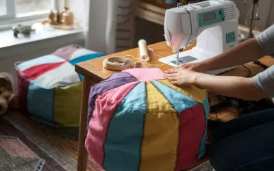 Jak uszyć pokrowce na kanapę - proste kroki i najlepsze materiały