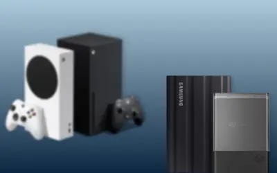 Porównanie konsol Xbox Series S i X z dyskami zewnętrznymi Samsung i Seagate.