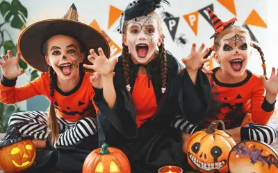 Strój na Halloween dla dziecka DIY: Tanie pomysły i instrukcje