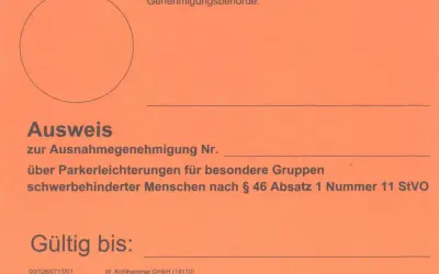 Oranger Parkausweis Berlin für Parkerleichterungen für Schwerbehinderte.