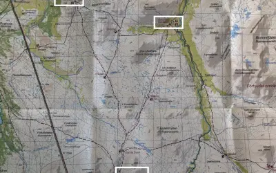 En detaljerad karta över fjällområdet Sylarna, med markerade leder, fjällstationer och höjder.