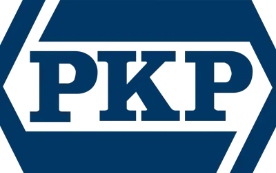 Logo PKP. Chcesz sprawdzić fundusz własności pracowniczej PKP?