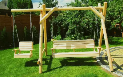 Huśtawka drewniana DIY: Jak zbudować trwałą i bezpieczną?