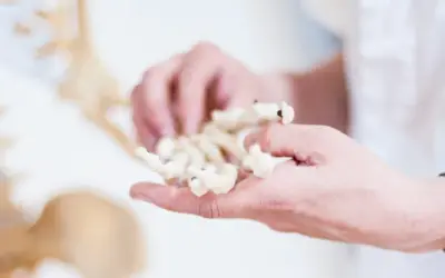 Osteoporoza: do jakiego lekarza się udać i jak uniknąć powikłań?