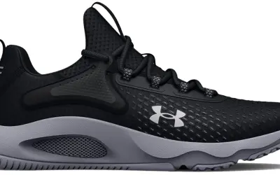 Czarny but Under Armour HOVR Rise z szarą podeszwą, idealny do treningów.