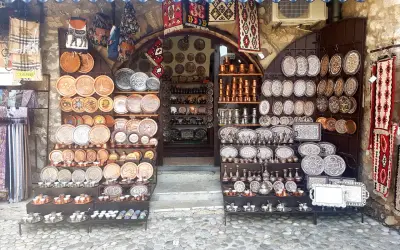Co warto kupić w Mostarze? Odkryj unikalne pamiątki i lokalne skarby