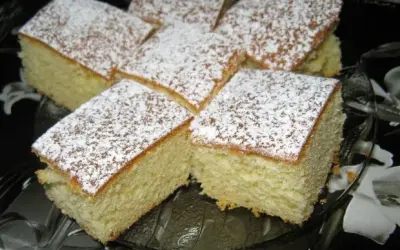 Pyszne ciasto jogurtowe z mąki kukurydzianej - bezglutenowy przepis