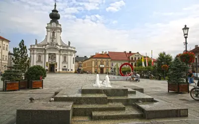 Wadowice atrakcje: odkryj najważniejsze miejsca związane z papieżem