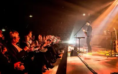 Ile trwa koncert Domagały? Sprawdź, co musisz wiedzieć!