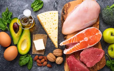 Keto po treningu: Co jeść, by budować mięśnie i trzymać ketozę?