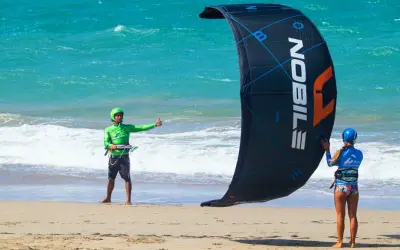 Kitesurfing: Ile kosztuje start? Pełny kosztorys i porady finansowe