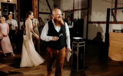 Jak napisać do DJ-a w sprawie 18, aby uniknąć nieporozumień?