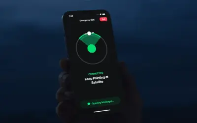 iPhone w trybie alarmowe sos, połączony z satelitą, gotowy do wysłania wiadomości.
