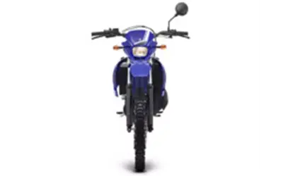 Niebieski motocykl Yamaha DT 50, idealny do terenu. Sprawdź jego dane techniczne!