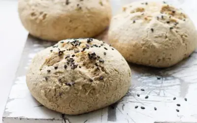Prosty przepis na bułki bezglutenowe, które zachwycą każdego smakosza