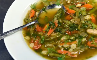 Minestra di Verdure: Ricetta Facile, Benefici e Segreti per un Gusto Perfetto