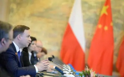 Prezydent Duda podczas spotkania z chińskimi delegatami. Zgoda na rozpowszechnianie wizerunku.