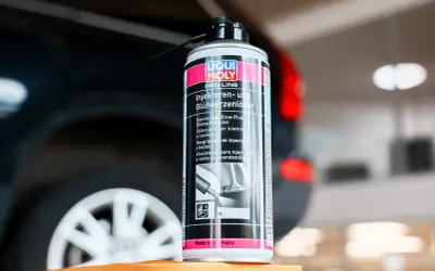 Puszka preparatu do czyszczenia wtryskiwaczy diesel i świec żarowych Liqui Moly.