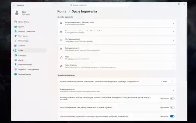 Opcje logowania Windows Hello: PIN, klucz, hasło. Ustawienia dodatkowe dotyczące blokady i logowania.