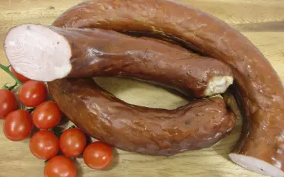 Gdzie kupić kiełbasę lisiecką? Sprawdzone miejsca i porady na zakupy