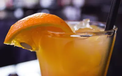 Pyszne drinki z lodami, które zaskoczą Twoich gości na każdej imprezie