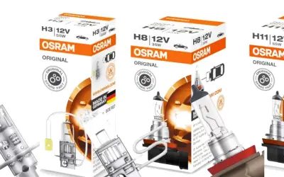 Zestaw żarówek samochodowych OSRAM, idealnych do świateł przeciwmgielnych.