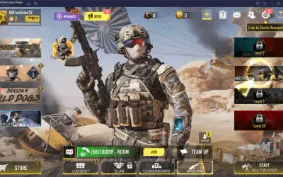 Główny ekran Call of Duty Mobile PC z żołnierzem w kamuflażu, menu gry i opcjami rozgrywki.