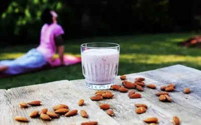 Kiedy pić shake proteinowy? Obalamy mity i wskazujemy najlepsze pory
