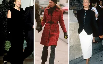 Carolyn Bessette-Kennedy luce elegante en tres atuendos: uno negro, uno rojo y otro blanco y negro.