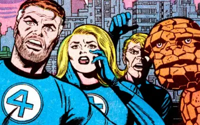 Los 4 Fantásticos, con expresiones de sorpresa, se preparan para la acción. Reed Richards, Sue Storm, la Antorcha Humana y La Mole, unidos en su misión.