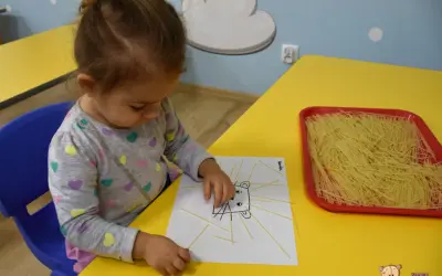 Dzień Spaghetti w żłobku: Pomysły na zabawy i zdrowy przepis dla maluchów