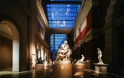 Miejskie muzeum sztuki Nowy Jork: co warto zobaczyć i jak odwiedzić