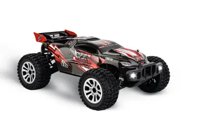 Schwarzer RC-Buggy mit roten Akzenten und "Expert Power" Aufschrift, bereit für jedes Gelände.
