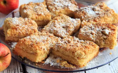 Moja najlepsza szarlotka: przepis, który odmieni Twoje pieczenie!