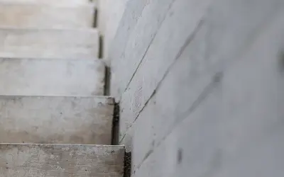 Jaki beton na schody? Wybierz najlepszy materiał na trwałe schody
