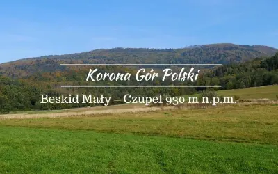 Malowniczy krajobraz Beskidu Małego z widokiem na górę Czupel. Trasa Korony Gór Polski zaprasza do wędrówki.