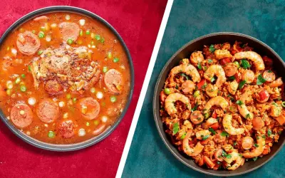 Dwa dania kuchni cajun: gęsta zupa z kurczakiem i kiełbasą oraz ryż z krewetkami i kiełbasą.