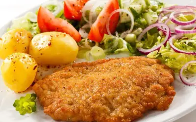 Ziemniaki z sosem: Ile kalorii? Odkryj, jak sos zmienia Twój obiad!