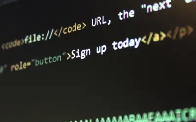 Kod HTML z pochyłą czcionką: "Sign up today" jako przycisk.