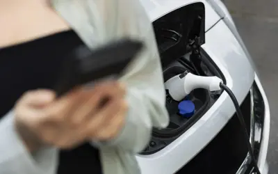 Jak rozwój baterii zmieni przyszłość samochodów elektrycznych