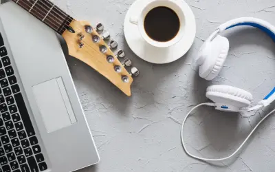 Od klasyki po hity: jak muzyka pomaga graczom na platformach rozrywkowych online wygrywać?