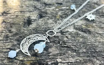 Wisiorek czakry: jak wybrać idealny amulet dla równowagi emocjonalnej